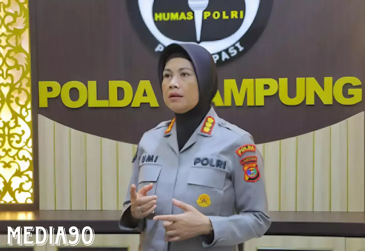 Viral Wisudawan Asal Tulang Bawang Demo Minta Usut Pembunuh Ayahnya saat Wisuda di UNM Malang