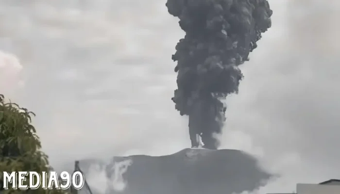 Gelegar Mengerikan di Bukittinggi: Gunung Marapi Mengamuk, 70 Pendaki Terperangkap dalam Ancaman Erupsi