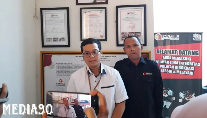 Dalam Sorotan Bawaslu: Interogasi Lurah Perumnas Way Halim Selama Dua Jam Terkait Keberadaan APK Caleg Rahmawati di Kantor Kelurahan