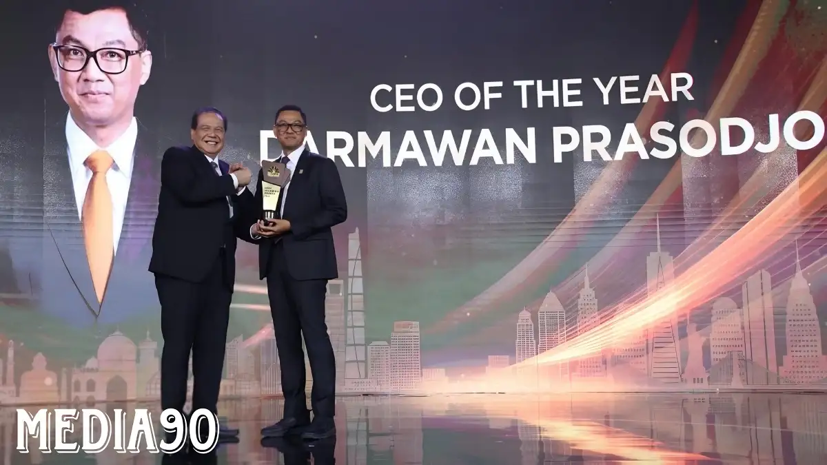 Dua Tahun Beruntun, Dirut PLN Darmawan Prasodjo Dinobatkan Jadi CEO of The Year