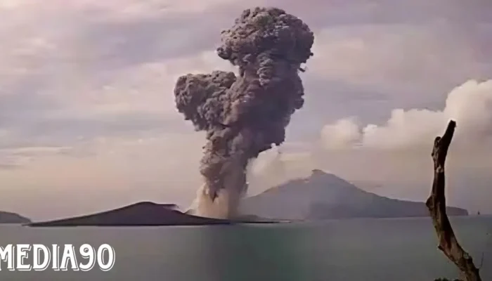 Kenaikan Aktivitas Erupsi: Polda Banten Ingatkan Warga Pesisir Selat Sunda untuk Tetap Waspada terhadap Gunung Anak Krakatau