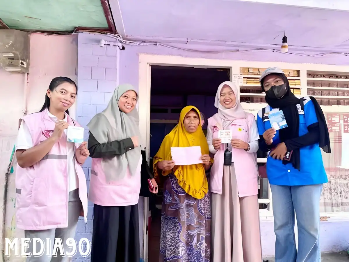 Jelang Nataru, Srikandi PLN Lampung Sapa Pelanggan Sosialisasikan Tips Listrik Nyaman