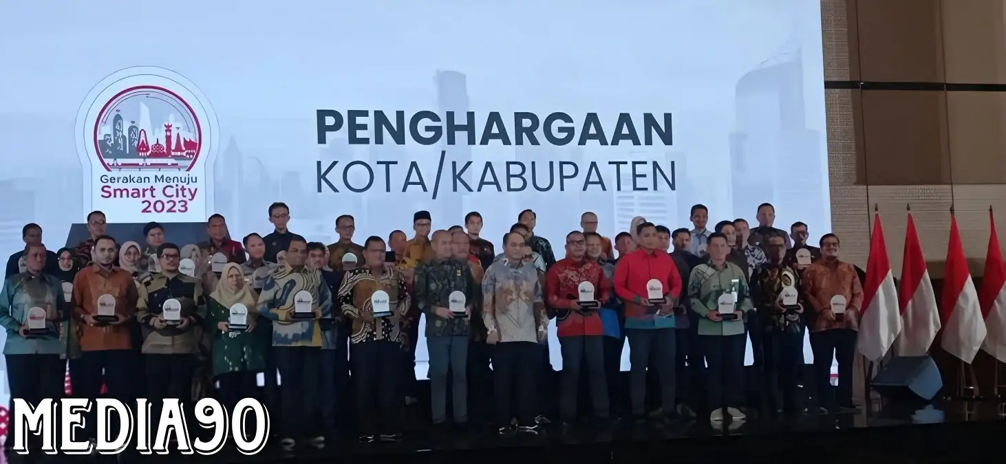 Kota Metro Raih Penghargaan Pelaksana Program Smart City dari Menteri Kominfo