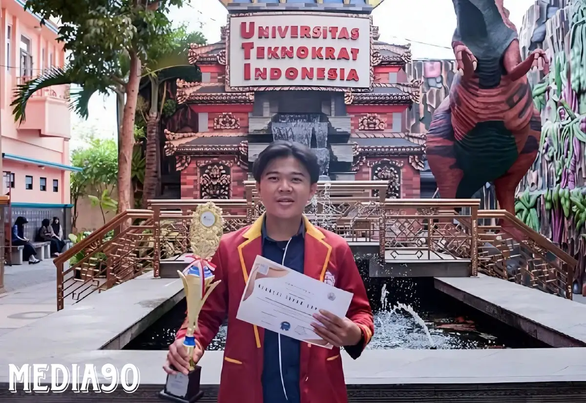 Mahasiswa Universitas Teknokrat Indonesia Renaldi Indra Saputra Juara I Lomba Fotografer Nasional