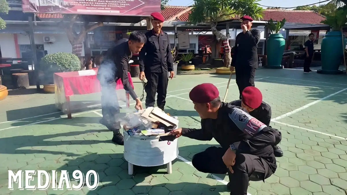 Musnahkan Barang Sitaan Napi, Lapas Kalianda Warning Sipir Tak Selundupkan Barang Terlarang