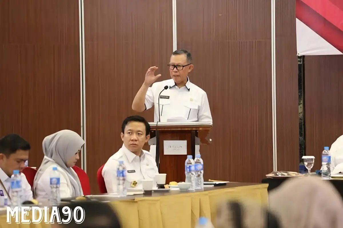 Sekdaprov Fahrizal Hadiri Rapat Pleno TPAKD Tahun 2023