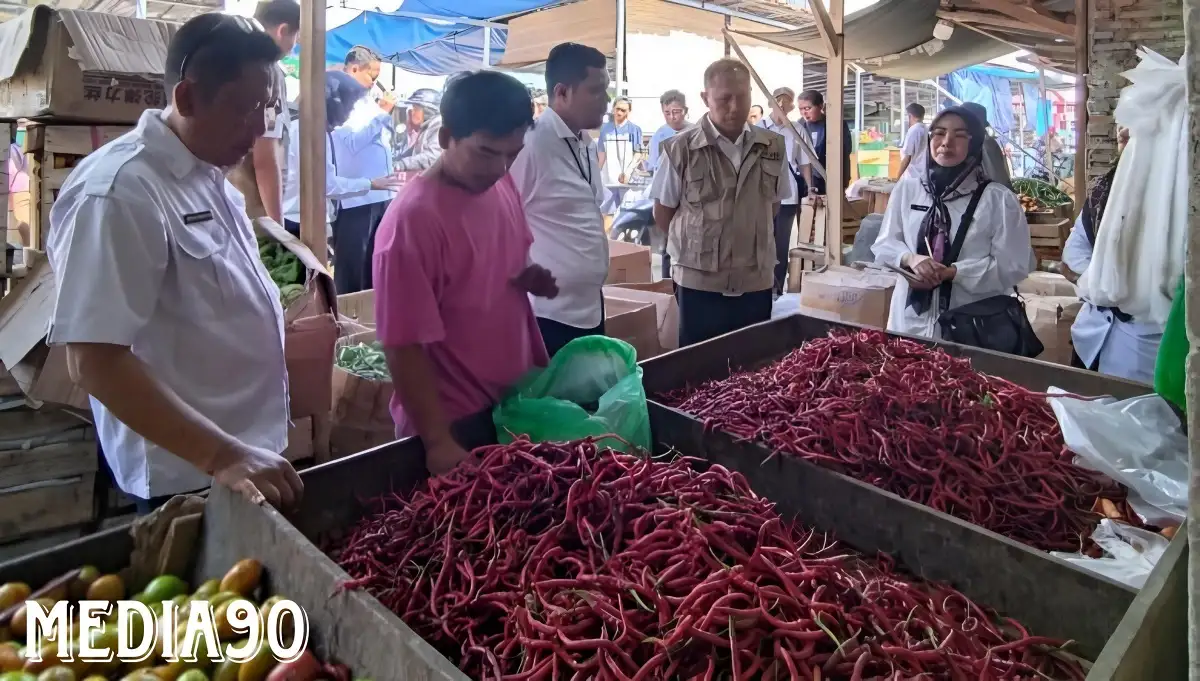 Sidak Bahan Pokok, Bareskrim Polri Soroti Stok Permintaan di Pasar Bandar Lampung Jelang Nataru