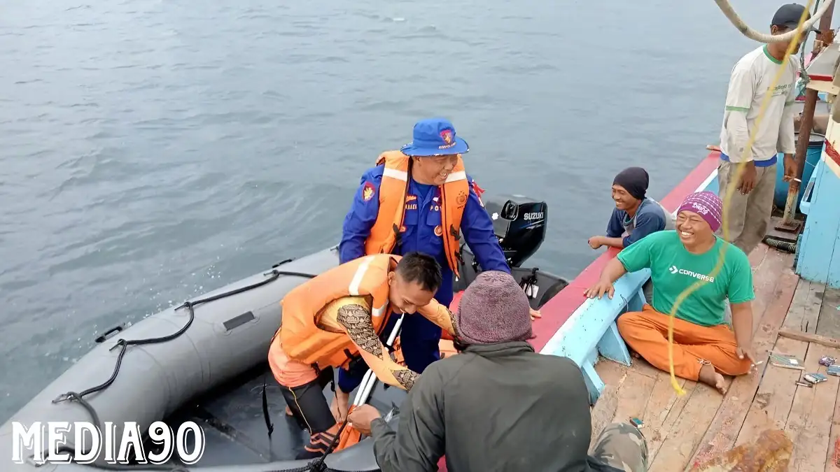 Tekan Tindak Pidana di Laut, Polairud Polres Tanggamus Partoli di Teluk Semangka