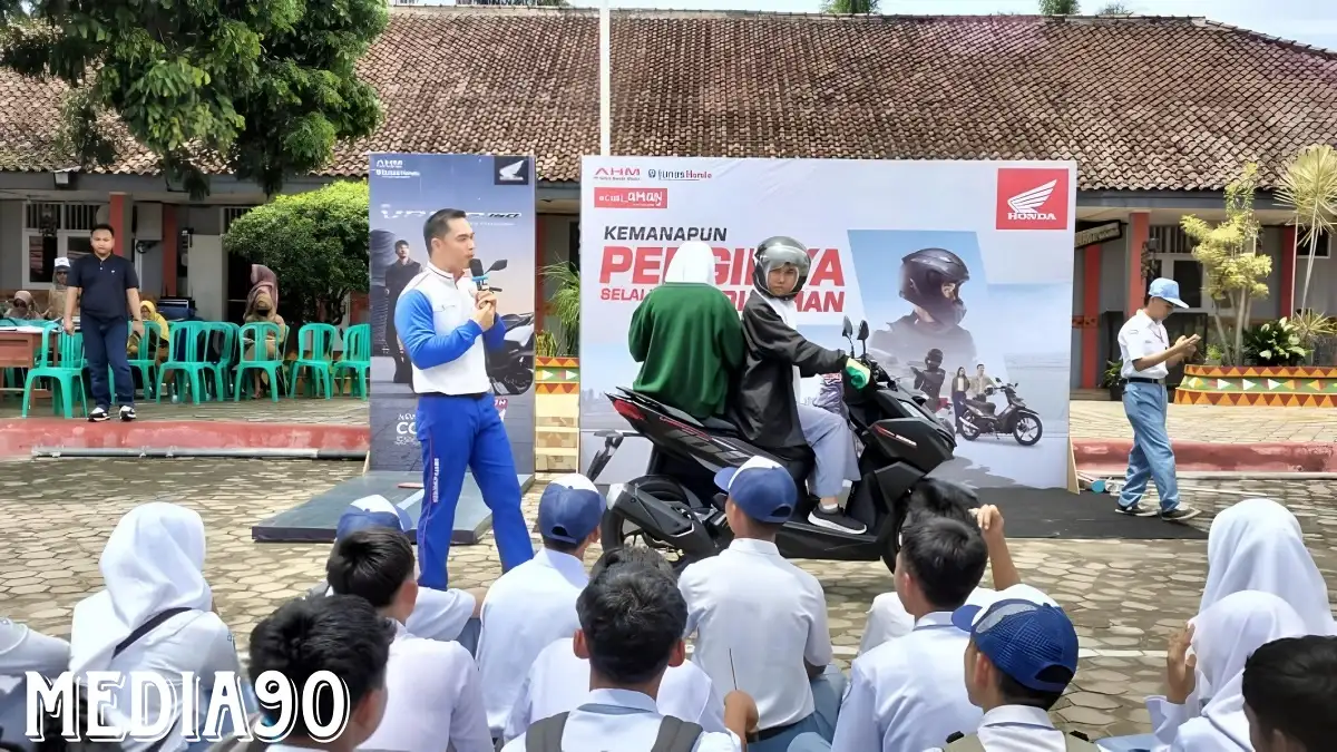 Tunas Honda Lampung Edukasikan Keselamatan Berkendara ke Pelajar SMAN 2 Kota Agung