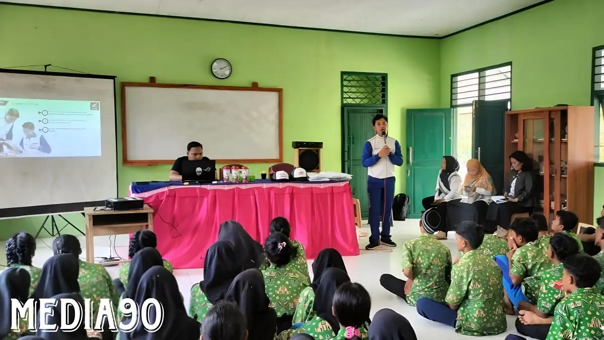 Tunas Honda Lampung Sosialisasikan Keselamatan Berkendara ke Pelajar SMPN 21 Pesawaran