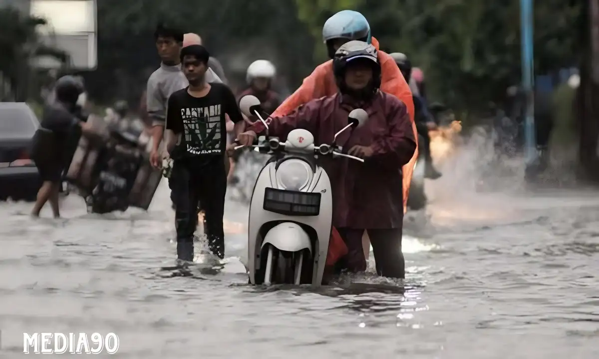 Batas Aman Motor Terobos Banjir, Jangan Cuma Modal Nekat