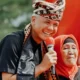 Begini Momen Ganjar Pranowo Bertemu Mantan Pengasuhnya di Lampung Selatan Sehat Terus Nggih Mbak