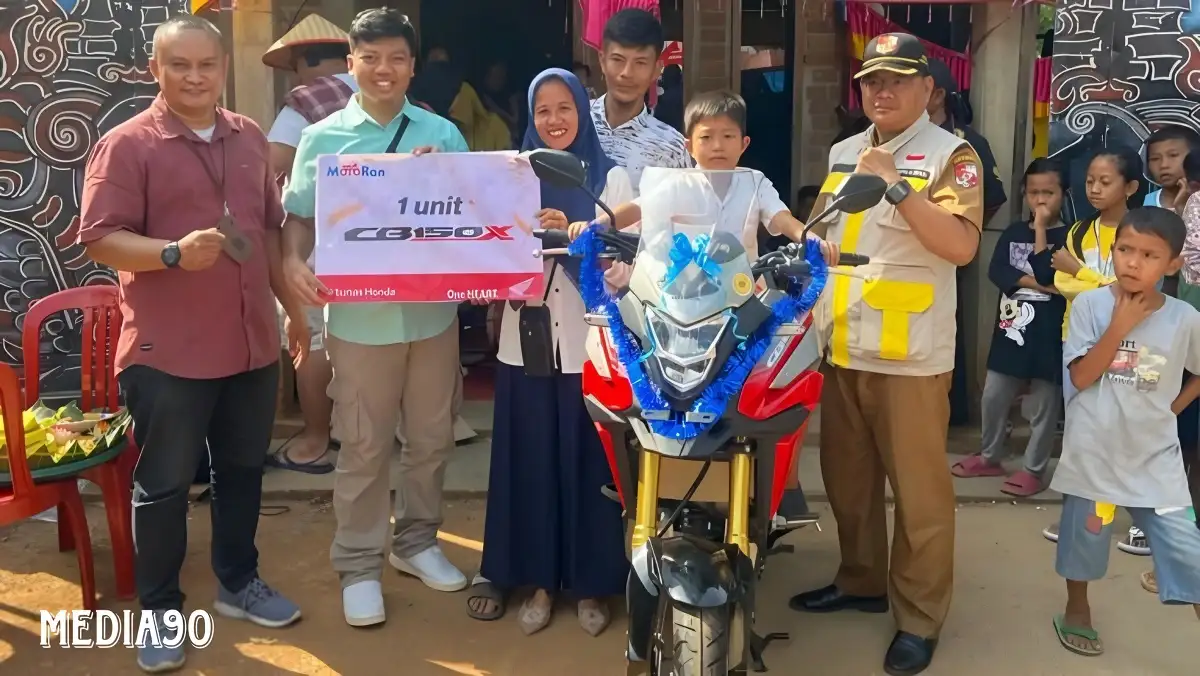 Beli Motor Revo, Warga Way Kanan ini Menang Undian Motor Honda CB150X