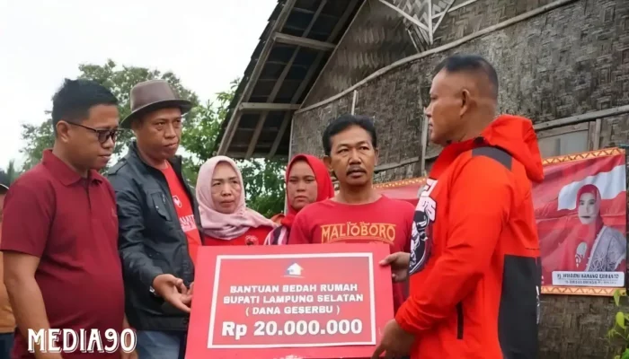 Bupati Nanang Berikan Sentuhan Asri: Bantuan Bedah Rumah Diraih Warga Kalianda, Merbau Mataram, dan Tanjung Bintang