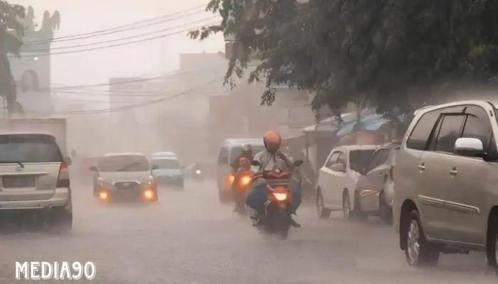 Monsun Asia Berkecamuk: BMKG Peringatkan Potensi Hujan Lebat, Angin Kencang, dan Petir di Lampung serta Sejumlah Daerah Lainnya