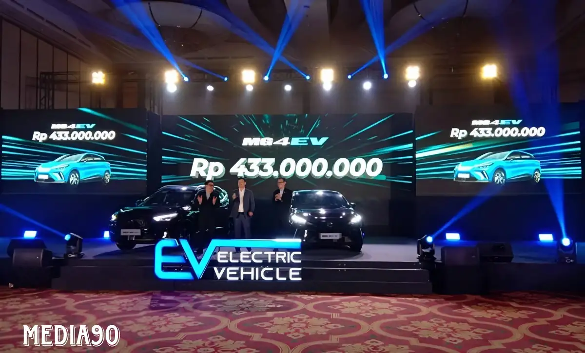 Dua Mobil Listrik MG Diproduksi Lokal, Harga Terjun Bebas