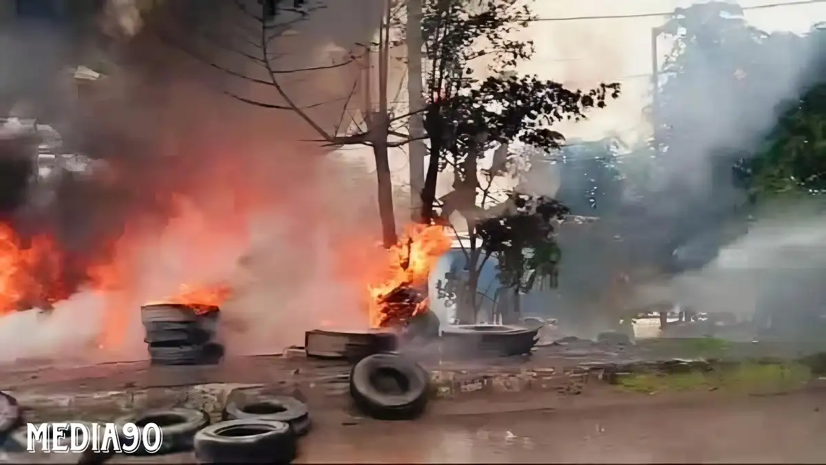 Tambal Ban dan Vulkanisir Depan UT Rajabasa Bandar Lampung Terbakar, Kerugian Ditaksir Rp150 Juta