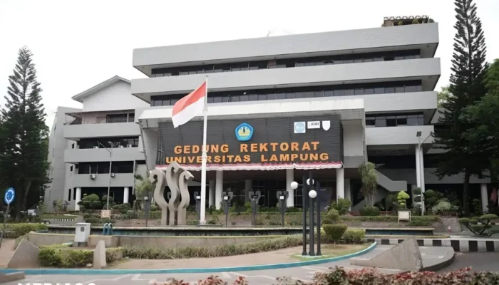 Kendala Viral: Penjelasan Ketua Prodi Terkait Tantangan Perjalanan KKL Mahasiswa Penjas Unila