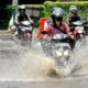 5 Tips Merawat Motor Di Musim Hujan, Siap Tempur Tiap Hari