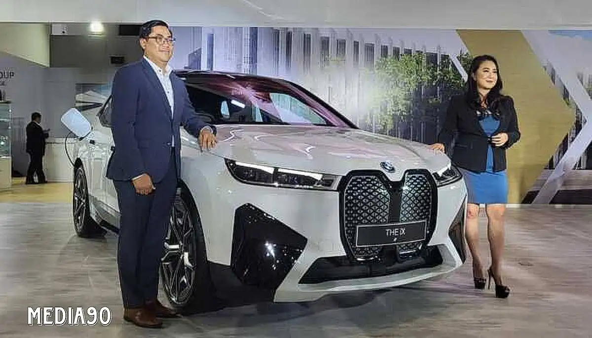 BMW Hadirkan 2 Mobil Listrik Di IIMS 2024, Seberapa Keren