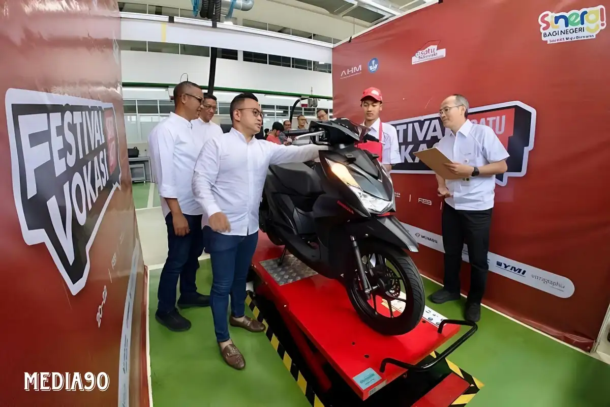 Ikuti Perkembangan Otomotif, Motor Listrik Jadi Materi Uji Festival Vokasi AHM