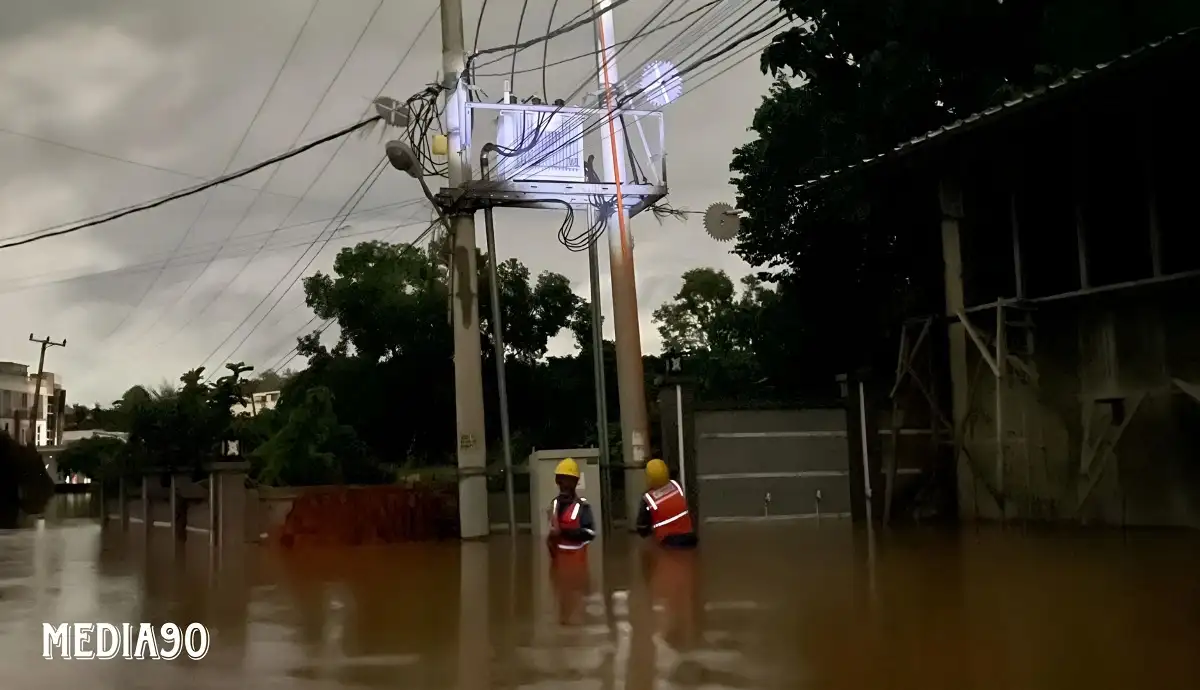 Tingkatkan Kewaspadaan, ini Cara Hindari Bahaya Listrik dari PLN Lampung Saat Banjir