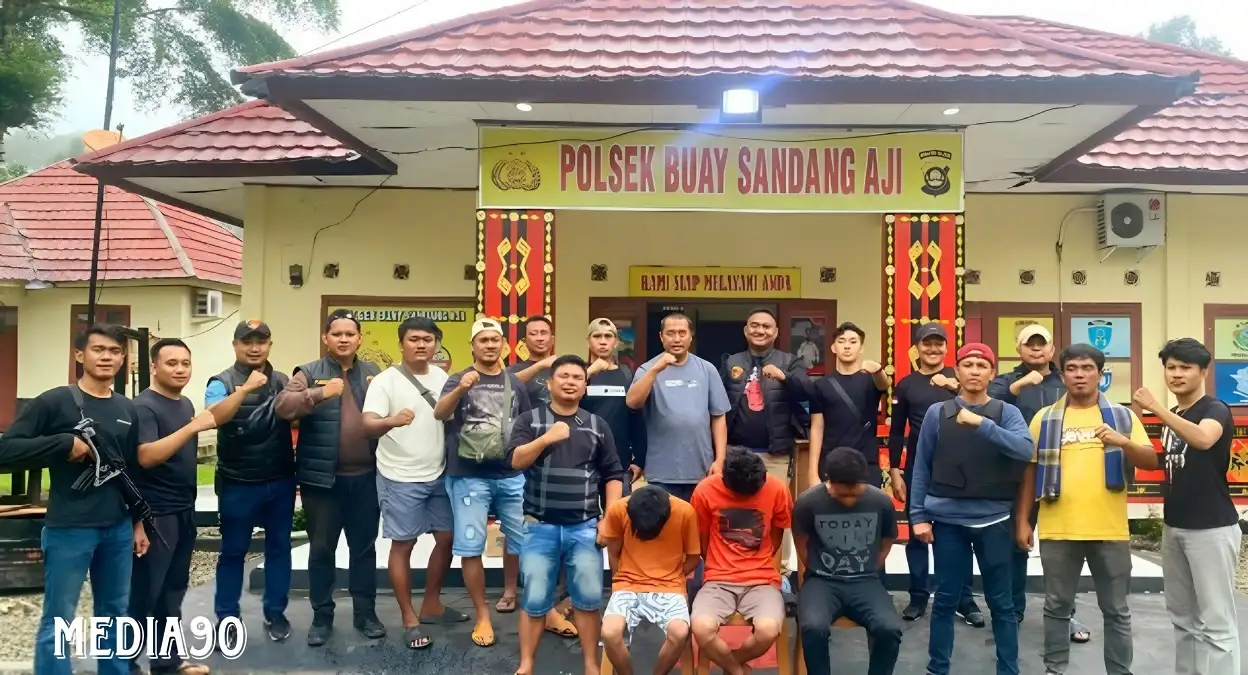 Wartawan Online Asal Tulang Bawang Barat Dibacok hingga Luka Berat di Parkiran Karaoke Genza Penawar Jaya, Tiga Diringkus