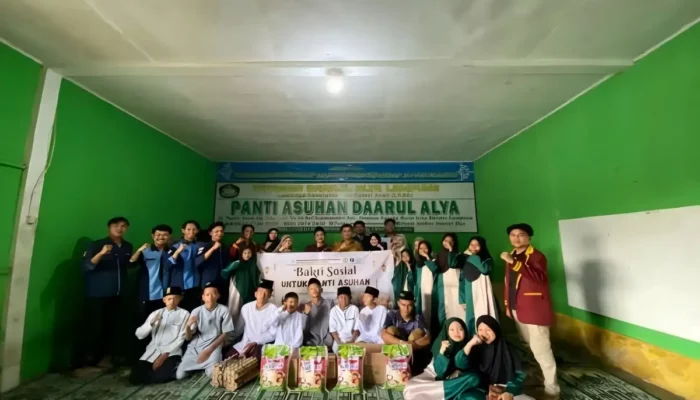 BEM dan HIMA FTIK Teknokrat Indonesia Turut Berbakti di Panti Asuhan Daarul Alya