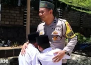Kisah Inspiratif: Dedikasi Bhabinkamtibmas Aipda Minanto Menyisihkan Gajinya demi Pendidikan Gratis Bagi Keluarga Kurang Mampu di Way Kanan