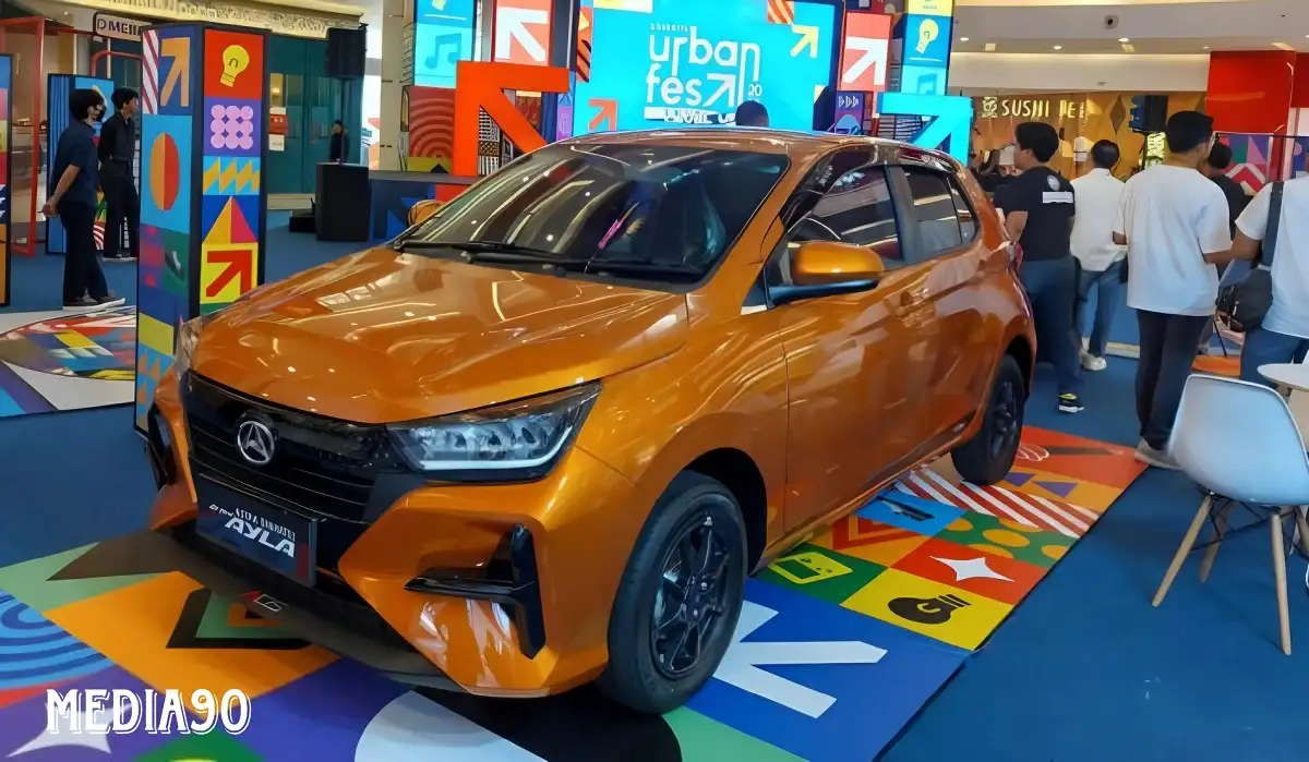 Cek Harga Toyota Agya Dan Daihatsu Ayla Bekas 2020 Untuk Libur Lebaran