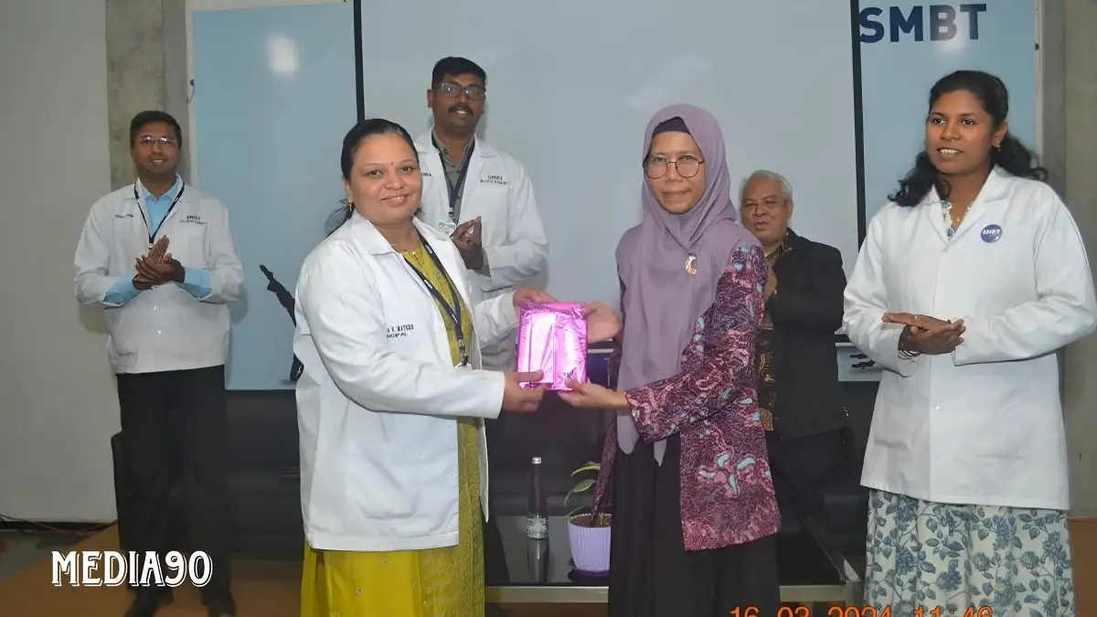 Dosen Universitas Malahayati Dwi Marlina Jadi Pembicara Utama Konferensi Farmasi Internasional di India