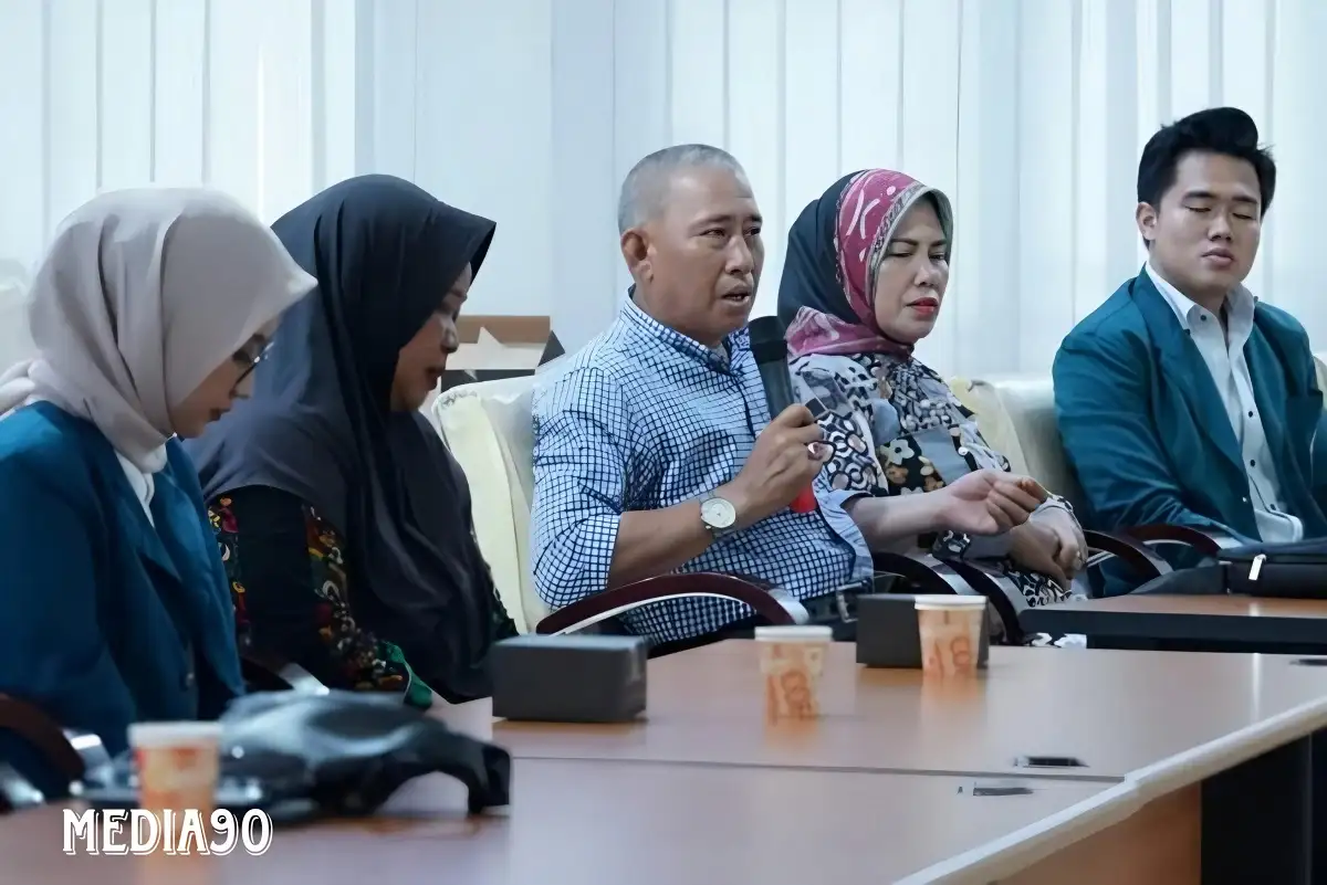 FEB Unila Kirimkan Dua Mahasiswa Ikuti PMM di NWIM RANEPA Rusia