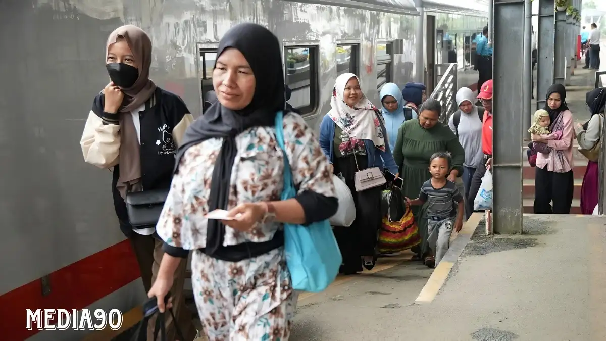 Jelang Mudik Lebaran, KAI Tanjungkarang Batasi Barang Bawaan Pemudik Kereta Api
