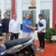 Kendaraannya tak Layak Pakai Dagang Kopi Keliling, Baznas Tanggamus Bantu Motor Warga ini