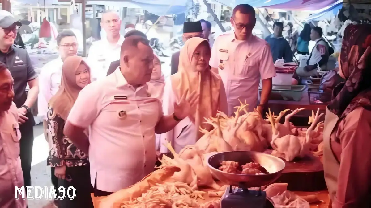 Kunjungi Pasar Inpres Kalianda, Bupati Nanang Sebut Harga Bahan Pokok Stabil dan Tercukupi Hingga Idulfitri