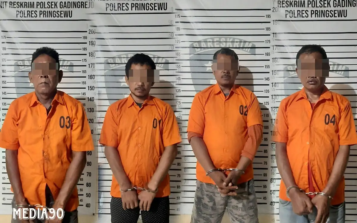 Nekat Judi di Bulan Puasa, Empat Warga Gadingrejo Pringsewu ini Diborgol Masuk Sel Polisi