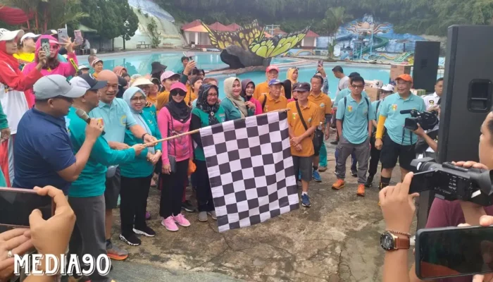 Meriahkan Perayaan HUT ke-27, Pemkab Tanggamus Sajikan Jalan Sehat di Gisting