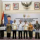Sekdaprov Melepas Kepala Bapenda dan Kepala Balitbangda yang Masuki Masa Pensiun