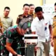 Tahap Ketiga, Pj. Bupati Tulang Bawang Barat Salurkan Cadangan Beras Pemerintah untuk 21.479 Keluarga