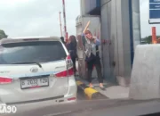 Kendaraan Terjebak! Pintu Tol di Lampung Dihidupkan Semua, Warga Berharap Solusi Cepat untuk Atasi Kemacetan