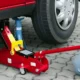 Cara Dongkrak Mobil Yang Benar, Salah Pasang Bikin Ambles