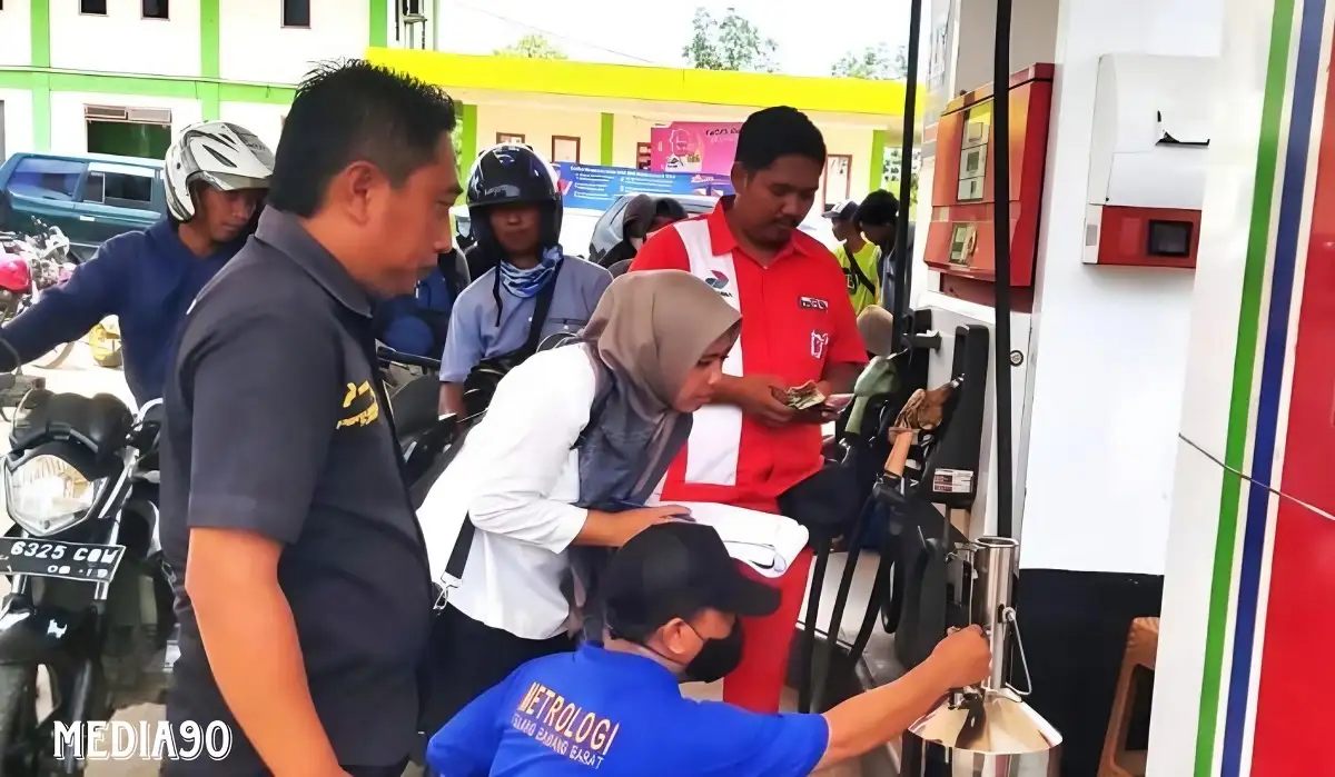 Cegah Kecurangan, Diskoperindag Tulang Bawang Barat Periksa Meteran Lima SPBU, ini Hasilnya