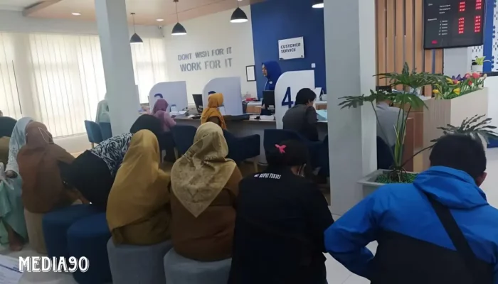 Antisipasi Lonjakan Nasabah Jelang Libur Lebaran: Bank Lampung Mantapkan Komitmen Pelayanan