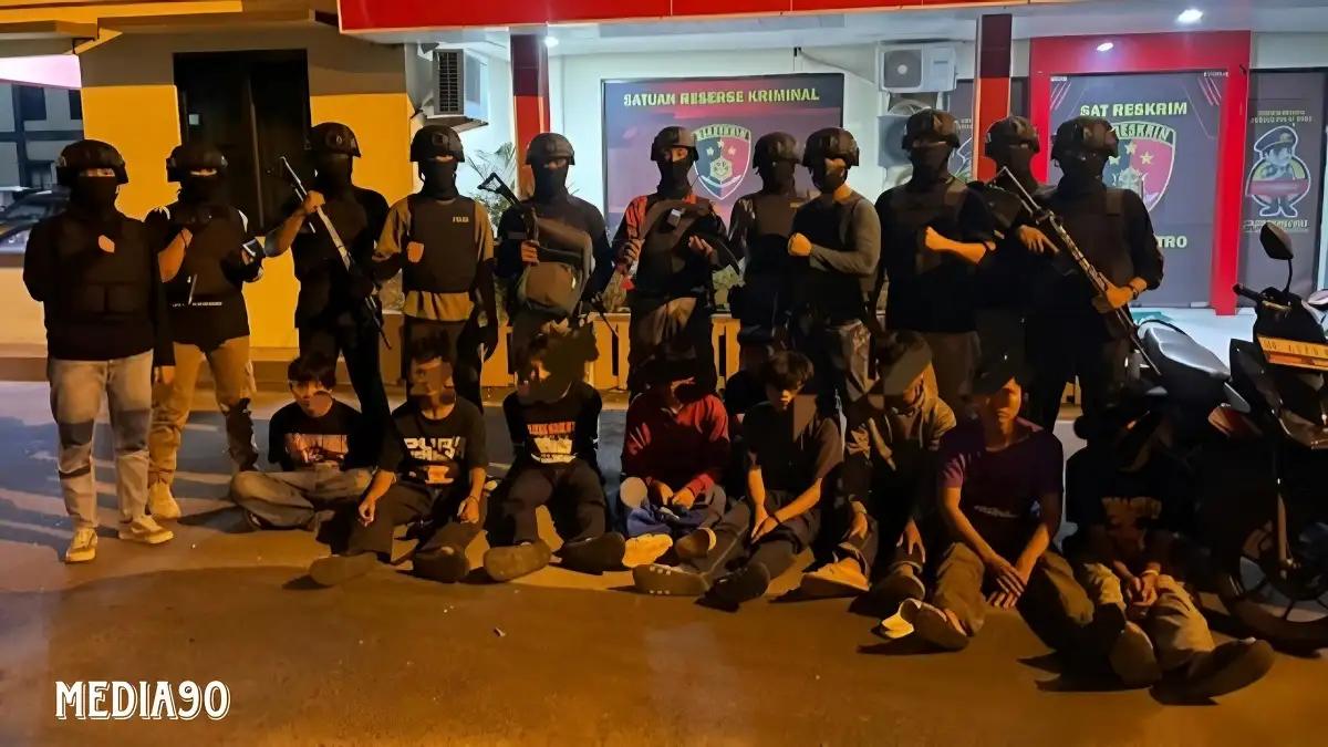 Hendak Tawuran Bawa Celurit, 8 Remaja Anggota Gangster di Metro Diciduk Tim CRT Polres Metro