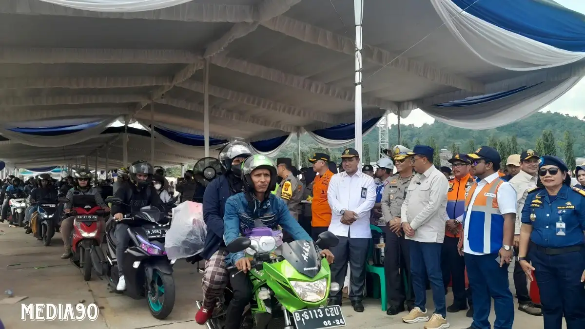 Hingga Minggu Sore, Pelabuhan Panjang Bandar Lampung Layani 3.579 Pemudik ke Pulau Jawa