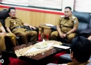 Kantor Agraria Lampung Selatan Menggelar Penyerahan 13 Sertifikat Elektronik kepada Bupati Nanang Ermanto