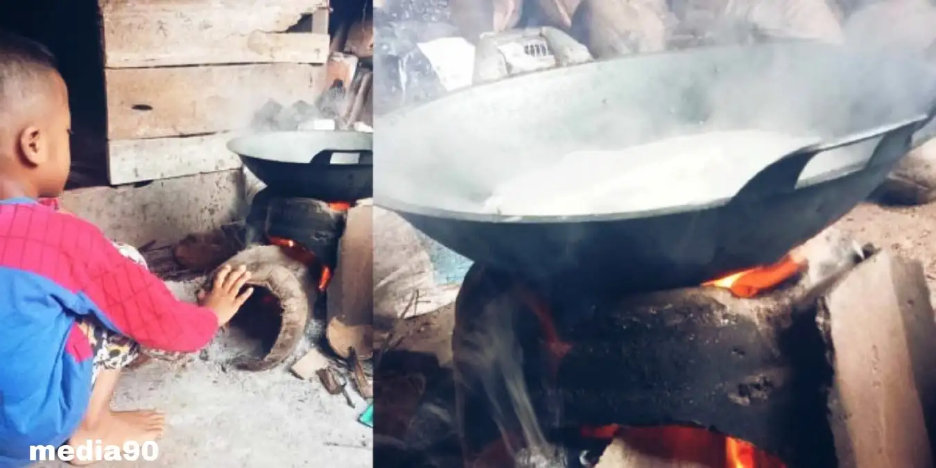 Kelangkaan Makin Parah, Tiga Hari tak Dapat Gas Elpiji 3 Kg Warga Lampung Timur Masak Pakai Kayu Bakar di Kandang Kambing