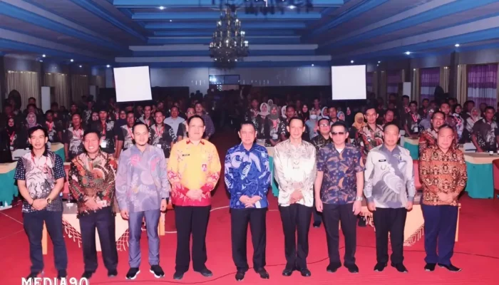 Transformasi Digital: 214 Kampung dan Kelurahan di Way Kanan Melangkah ke Era Smart Village Melalui Pelatihan Literasi Digital