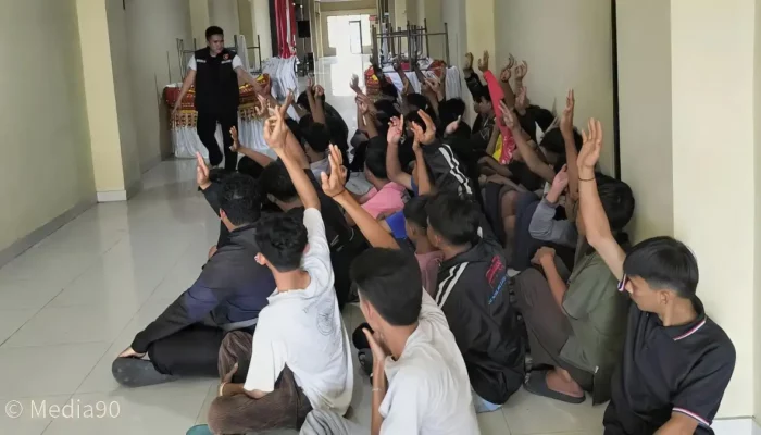 Kembang Api Lebaran di Bandar Lampung Berakhir dengan Kecaman: 52 Remaja Diciduk Polisi