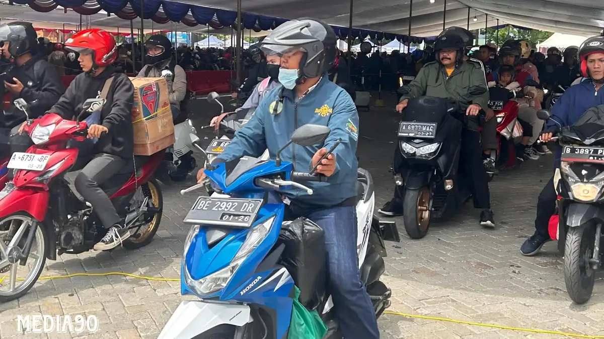 Mulai Layani ke Ciwandan, Pelabuhan Panjang Angkut 1.575 Kendaraan Pemudik Saat H+2 Idulfitri 2024